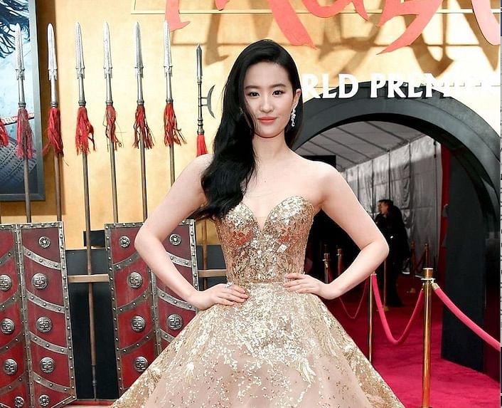 Chinese Actress Liu Yifei Surprises Fans With Her Beautiful Voice ...