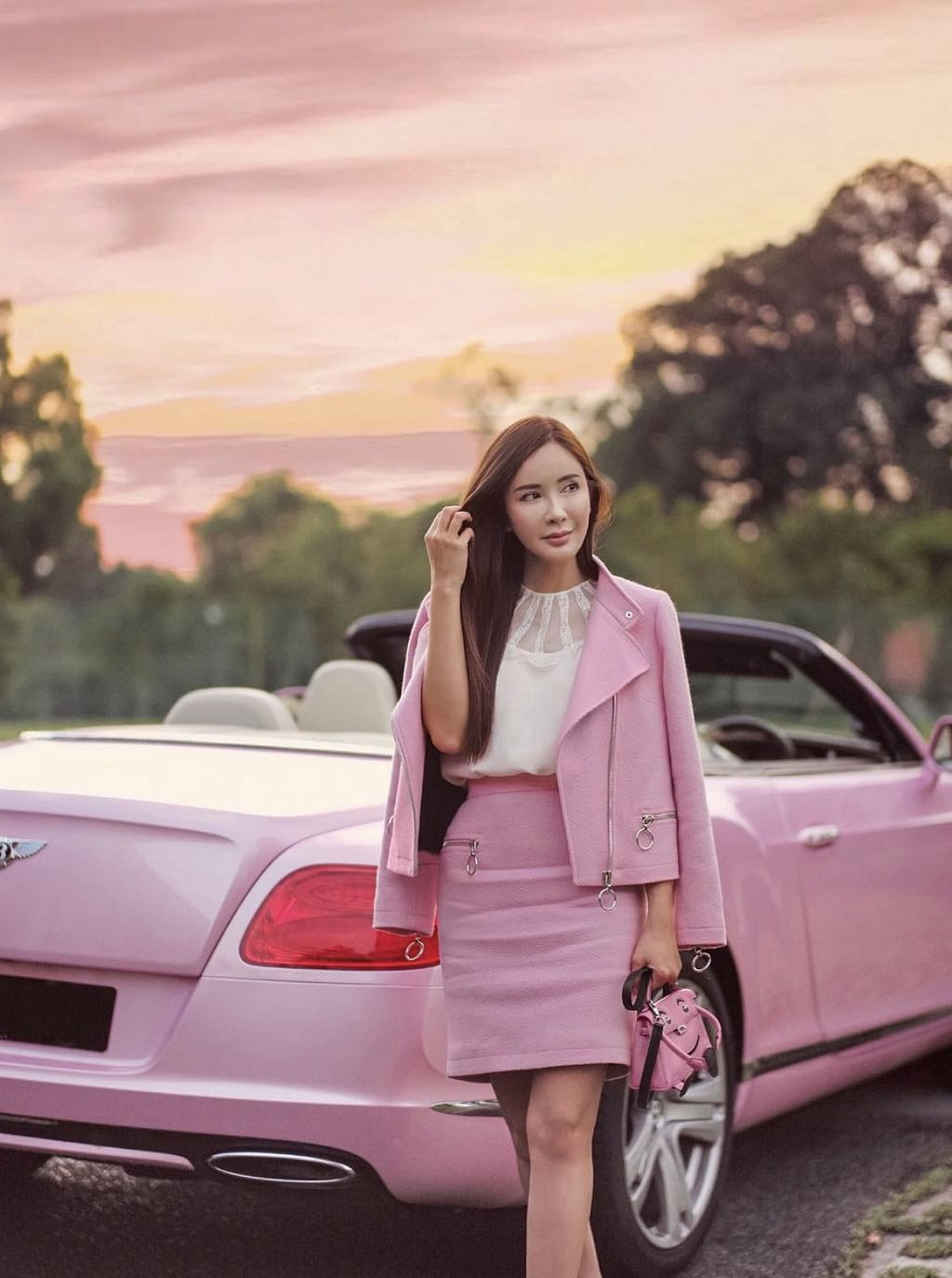 All the pink luxury handbags by social elite Jamie Chua owns, from