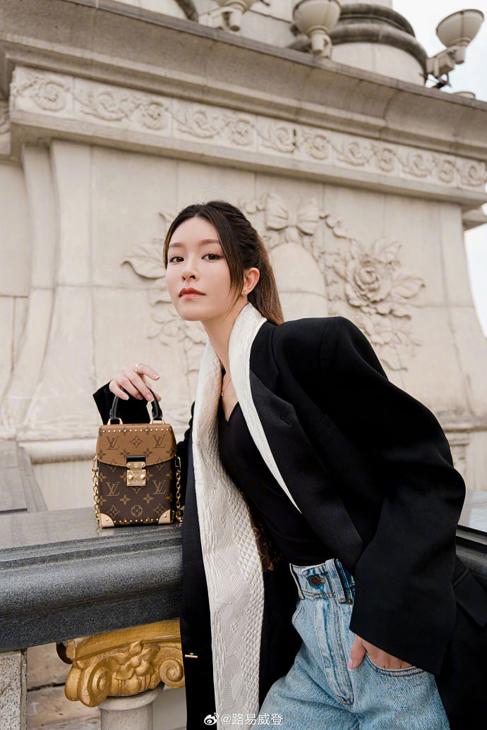 The Louis Vuitton Camera Box Is the Celebrity Accesory Pick for